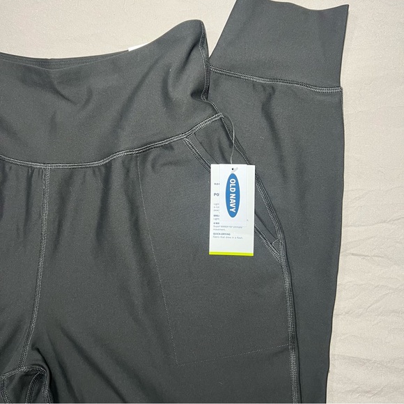 NWT Old Navy Powersoft Workout Set - Picture 5 of 9